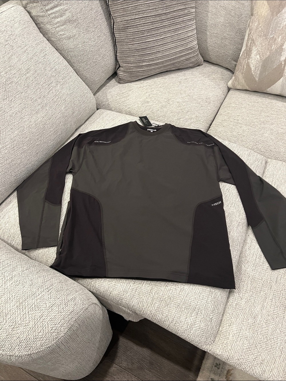 Kith Men's Long Sleeve Crew in Dark Gray and Black
